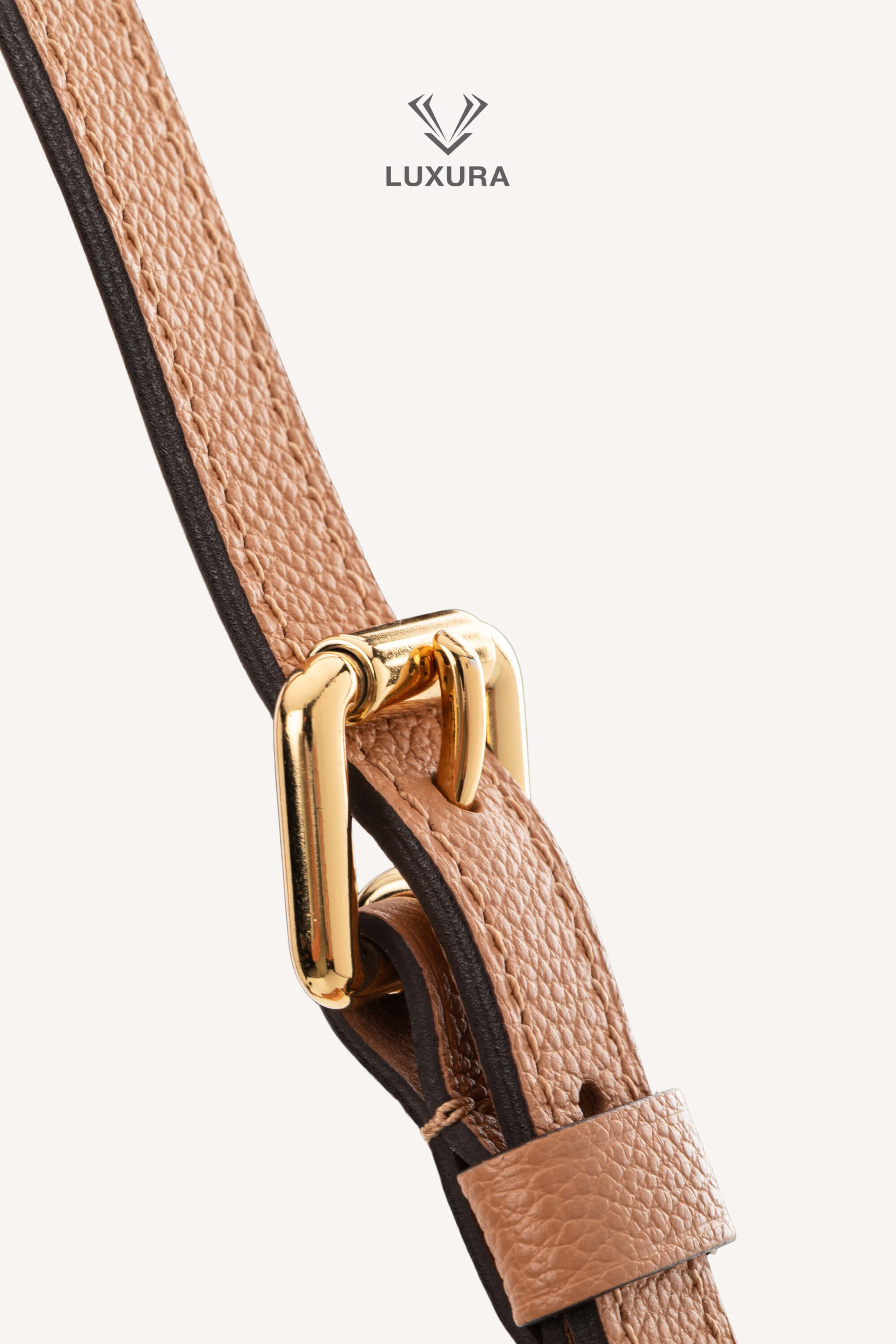 <span style="font-size: 10px;letter-spacing: .15em">HARD TO FIND</span><br> <strong>LOUIS VUITTON</strong><br> <div style="margin-top:10px;font-size:16px">Empreinte Monogram Giant Pochete Metis Arizona Beige M45809</div><br> - Image 23