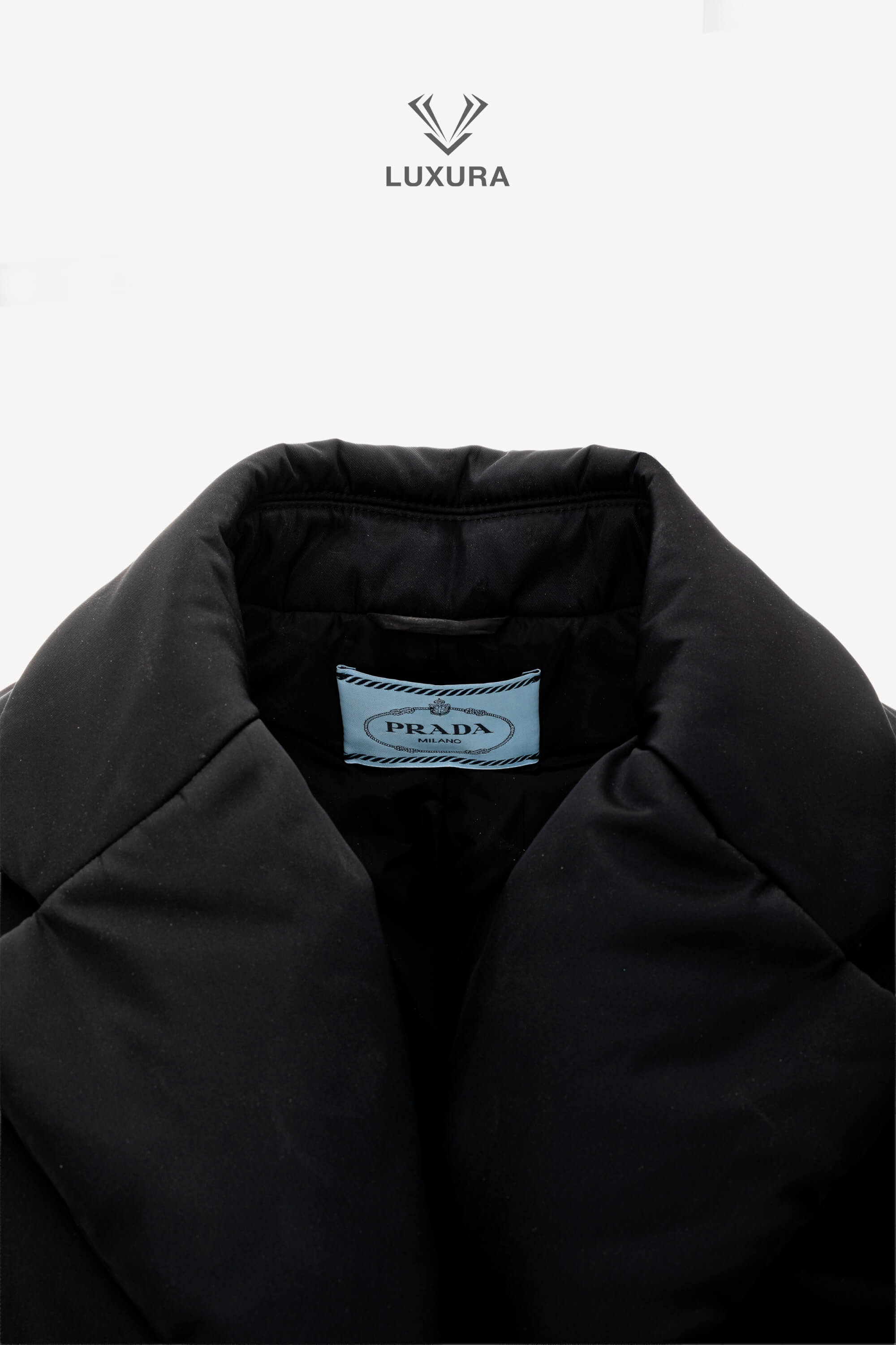 <span style="font-size: 10px;letter-spacing: .15em">BEST DEAL</span><br> <strong>PRADA</strong><br> <div style="margin-top:10px;font-size:16px">Re-Nylon Belted Down Jacket Black 40</div><br> - Image 6