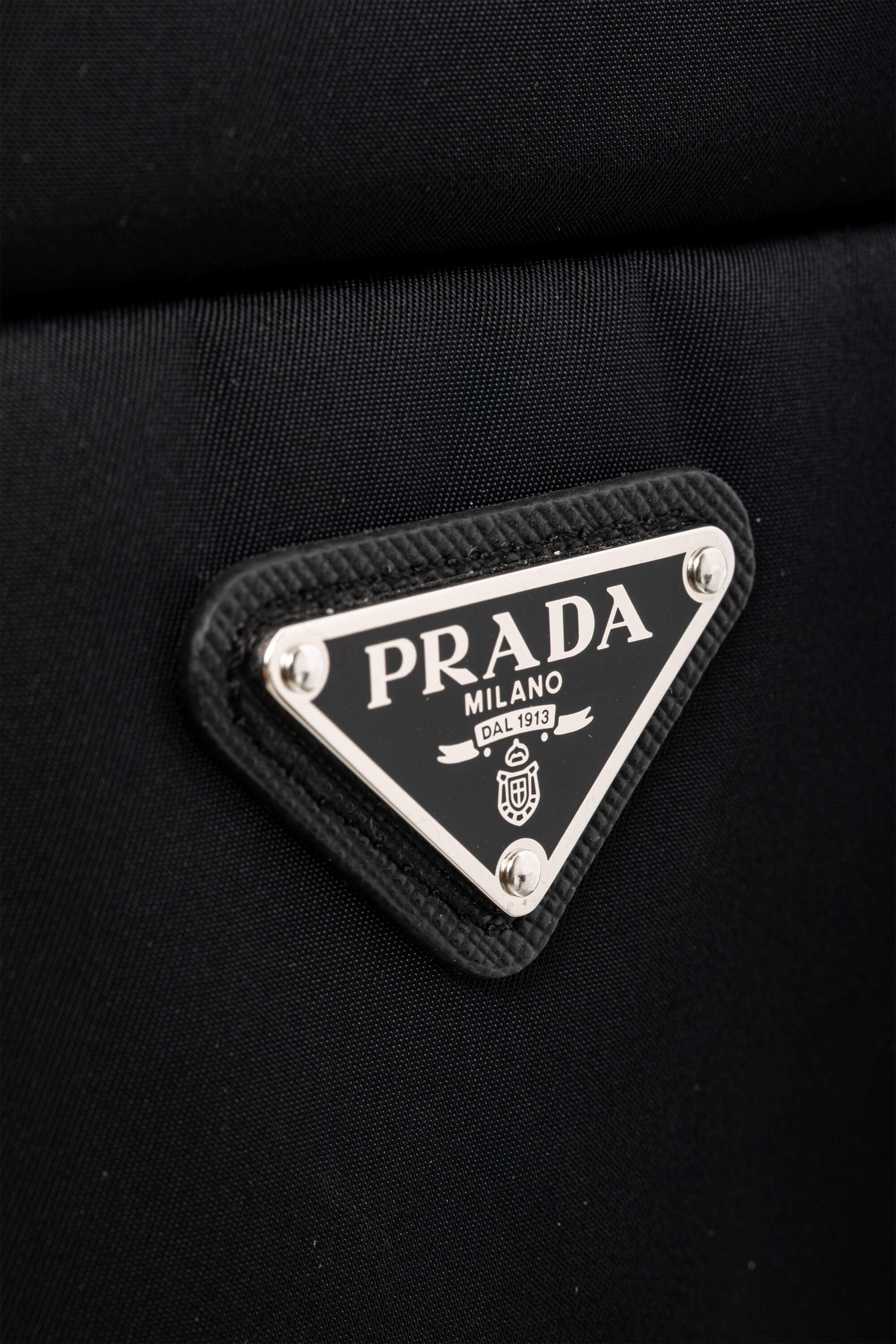 <span style="font-size: 10px;letter-spacing: .15em">BEST DEAL</span><br> <strong>PRADA</strong><br> <div style="margin-top:10px;font-size:16px">Re-Nylon Belted Down Jacket Black 40</div><br> - Image 7