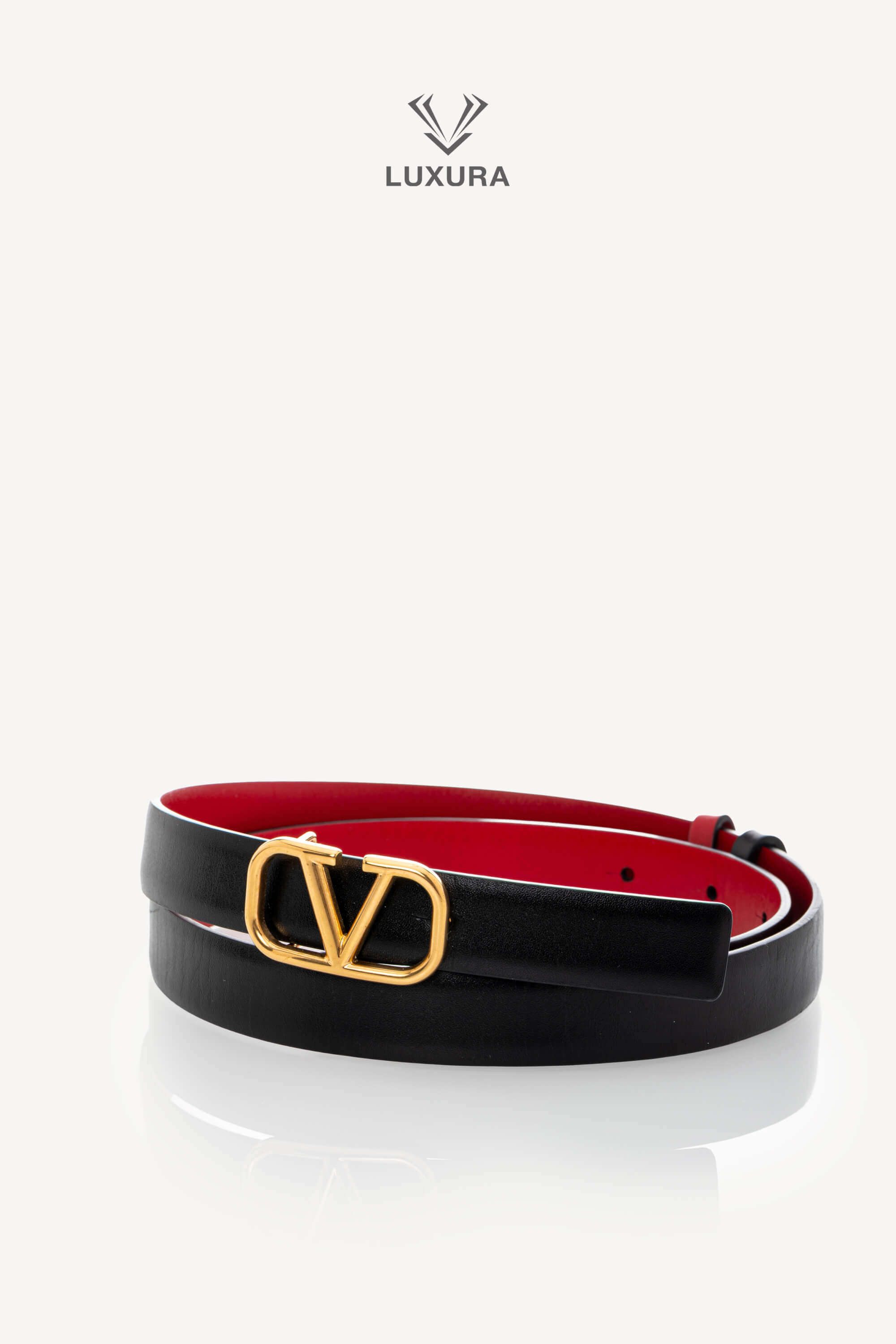 <span style="font-size: 10px;letter-spacing: .15em">BEST DEAL</span><br> <strong>VALENTINO</strong><br> <div style="margin-top:10px;font-size:16px">Reversible VLogo Signature Belt in Glossy Calfskin Black-Pure Red 20 mm 70</div><br> - Image 3