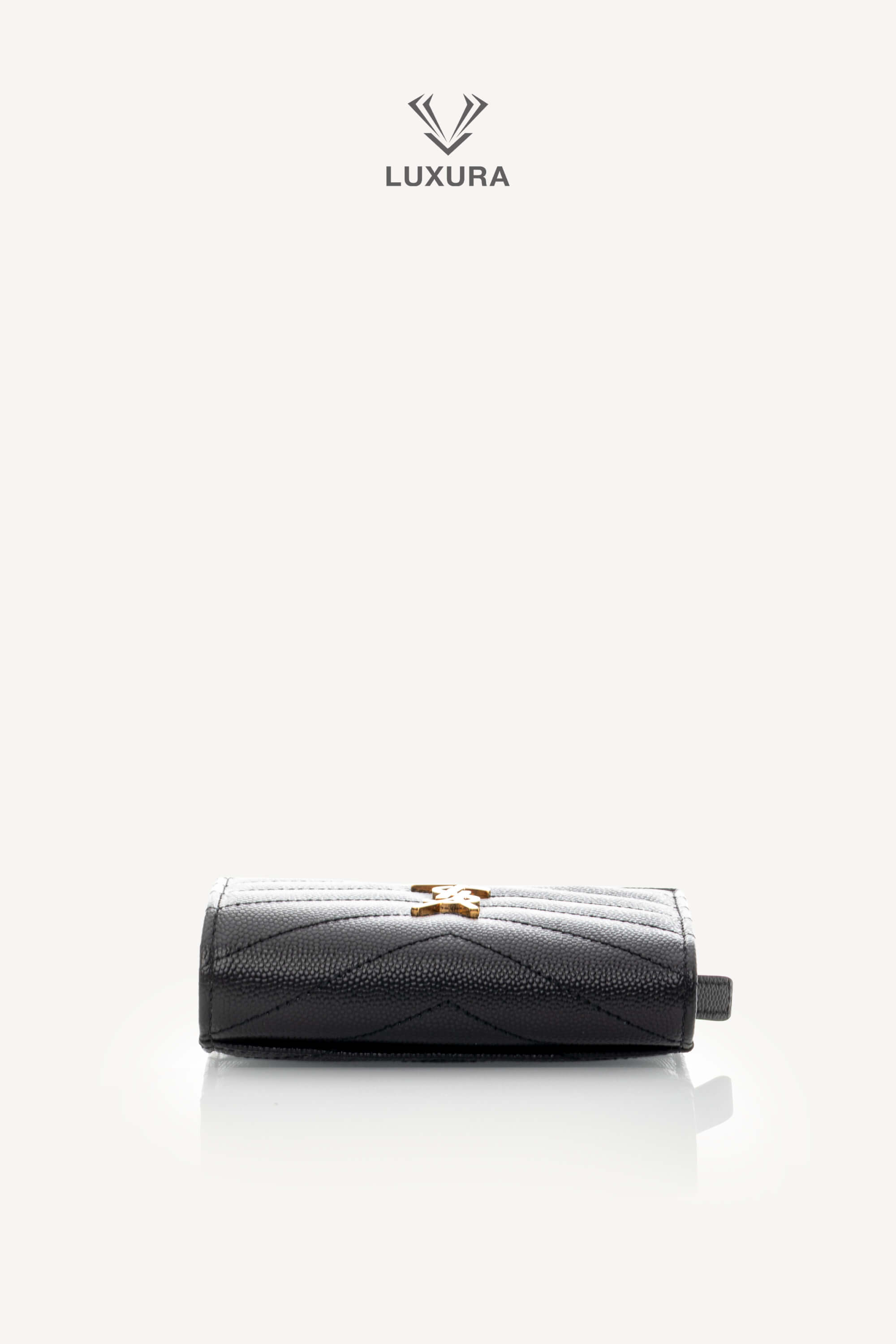 <span style="font-size: 10px;letter-spacing: .15em">BEST DEAL</span><br>            <strong>SAINT LAURENT</strong><br>            <div style="margin-top:10px;font-size:16px">Cassandre Matelasse Flap Card Case in Grain de Poudre Leather</div><br> - Image 15