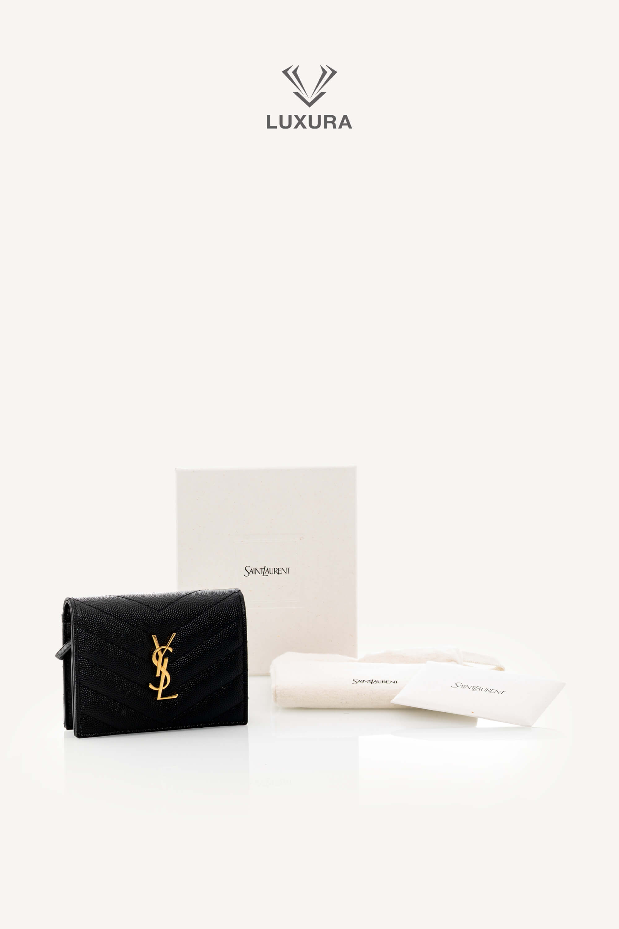 <span style="font-size: 10px;letter-spacing: .15em">BEST DEAL</span><br>            <strong>SAINT LAURENT</strong><br>            <div style="margin-top:10px;font-size:16px">Cassandre Matelasse Flap Card Case in Grain de Poudre Leather</div><br> - Image 2