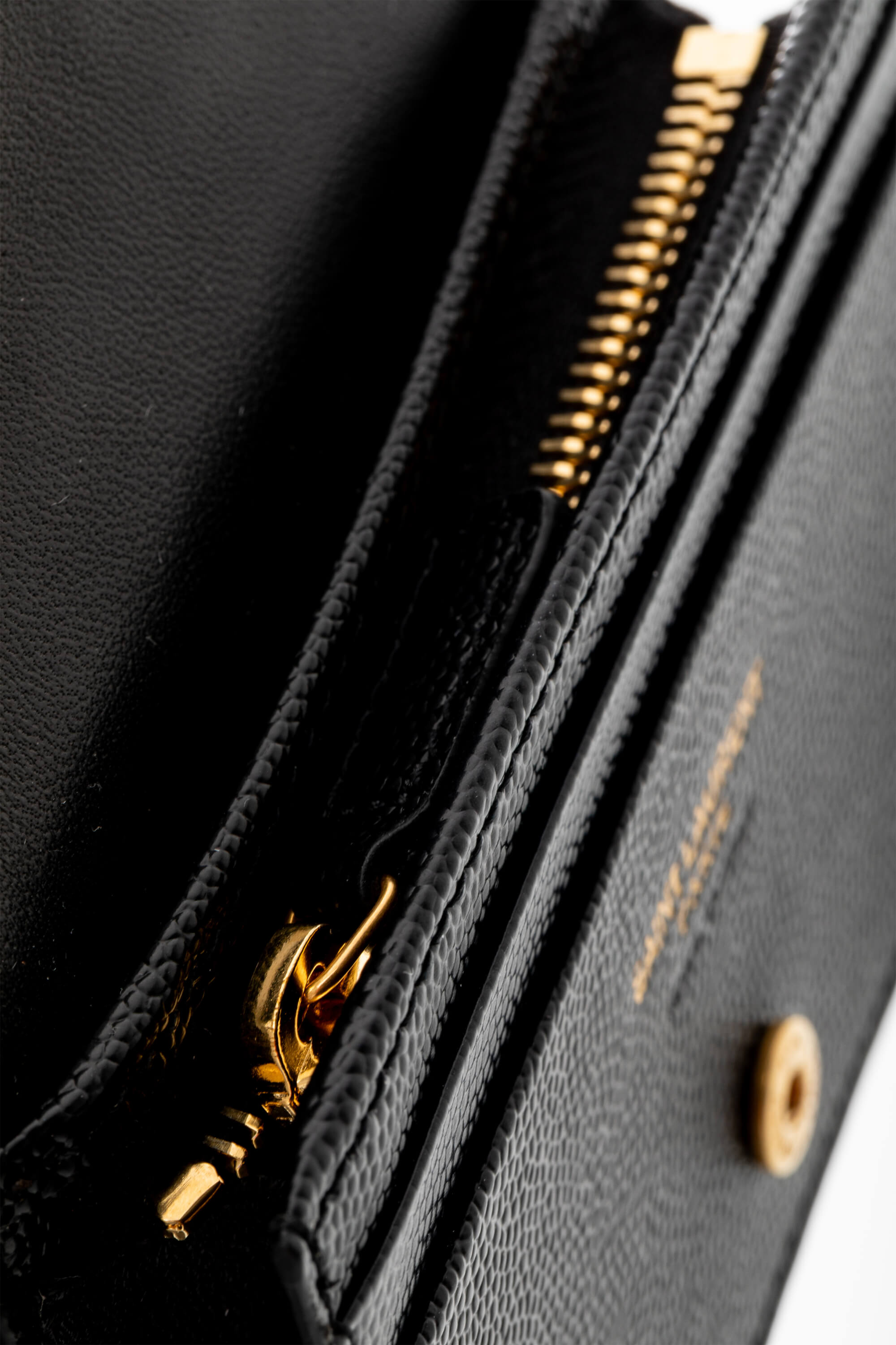 <span style="font-size: 10px;letter-spacing: .15em">BEST DEAL</span><br>            <strong>SAINT LAURENT</strong><br>            <div style="margin-top:10px;font-size:16px">Cassandre Matelasse Flap Card Case in Grain de Poudre Leather</div><br> - Image 8